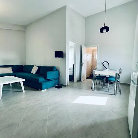 Appartement Aris Néa Péramos