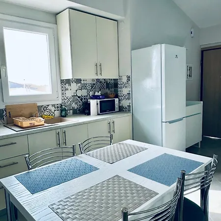 Appartement Aris Néa Péramos